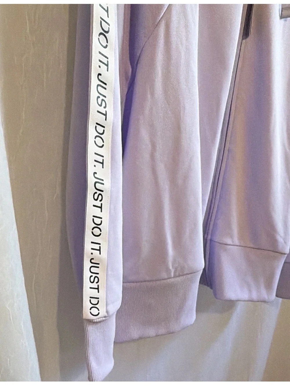 Nike Women’s XL Lavender Hooded Zip Sweatshirt with 'Just Do It' Tape